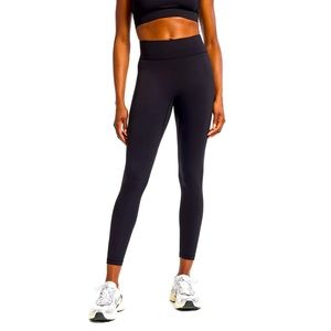 Bandier All Access Center Stage black legging sz small